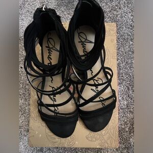 Black Sandal. Size 6. America Rag.